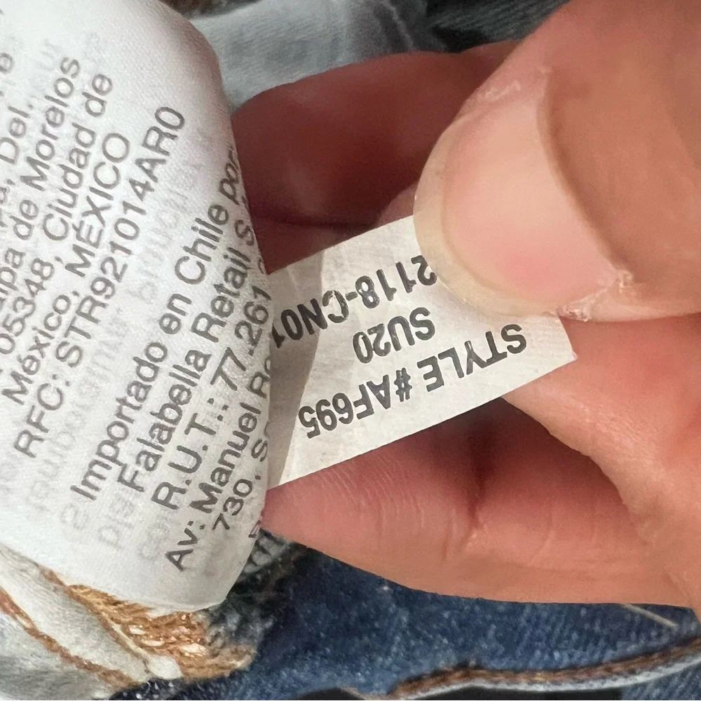 EUC Madewell Cali Demi-Boot Raw Hem Jeans in Fleetwood Wash - Picture 10 of 10